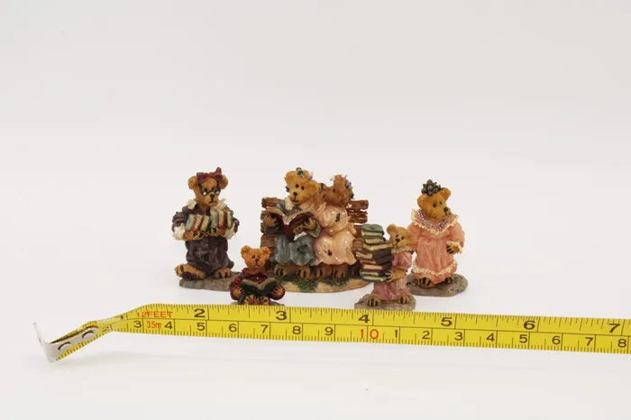 Jubilee Thrift Earrings Boyds Town Villagers