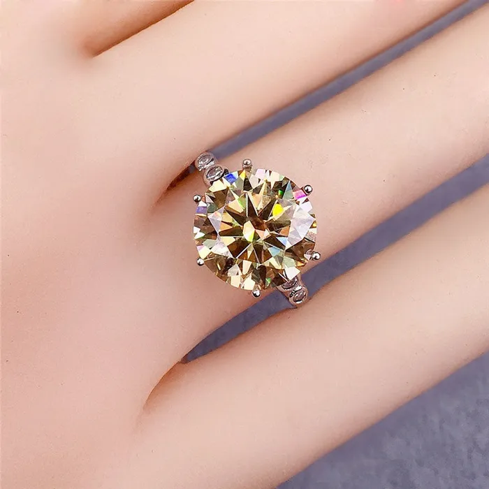 Rings Leyloon Jewelry 5 Carat Round Moissanite Ring 6 Prong Reverse Tapered Scalloped Shank VVS Vivid Yellow