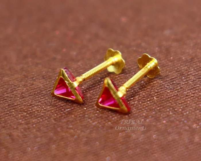Earrings TRIBAL ORNAMENTS 4mm 18kt yellow gold handmade single red stone Triangle shape stud earring cartilage earring customized unisex screw back jewelry er152