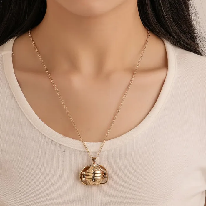 N339 Gold Multi Photo Locket Necklace with FREE EARRINGS alice Necklaces