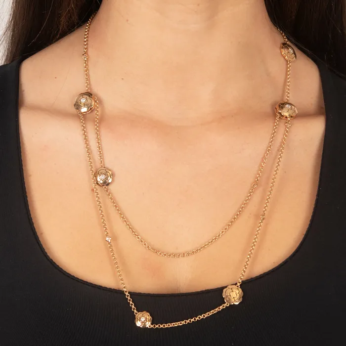 Necklaces Chanel PreOwned Chanel Extrait De Camelia Y Necklace