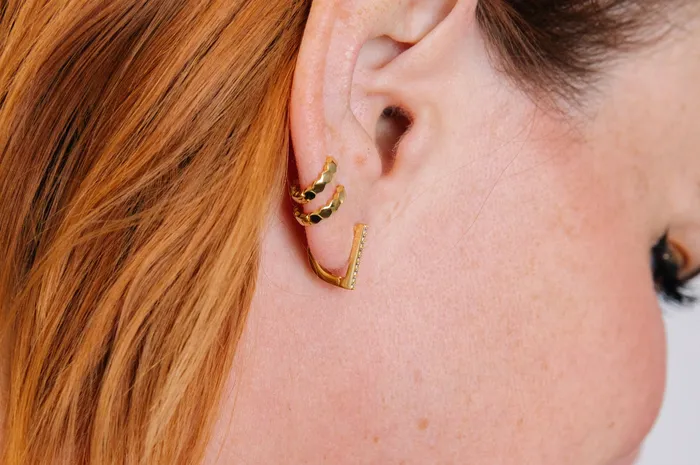 WANTME Earrings D Huggies
