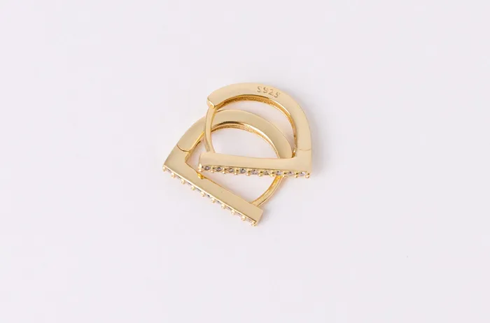 WANTME Earrings D Huggies