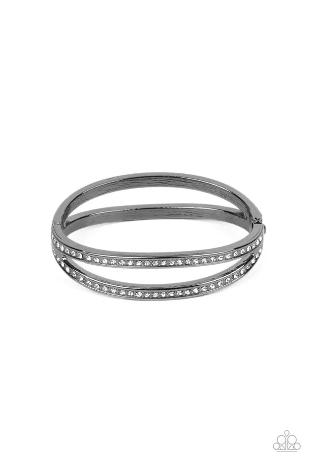 Bracelets Paparazzi Jewelry Paparazzi Bracelet A Show of FIERCE Black Bracelets Paparazzi Jewelry Paparazzi Bracelet A Show of FIERCE Black