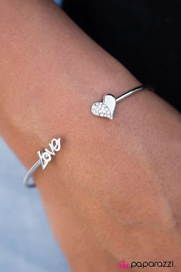 Bracelets Paparazzi Jewelry Paparazzi Bracelet Let Your Heart Be Your Compass White