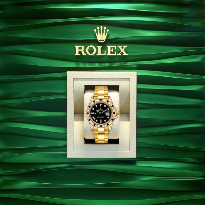 Bracelets Rolex Rolex GMTMaster II 40mm Ref 116758SANR Black Dial Diamond Sapphire Bezel Diamond Case 18K Yellow Gold Oyster Bracelet Mens Watch