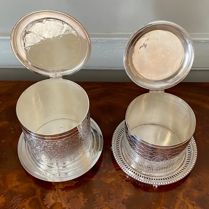 Croghans Rings Victorian English SilverPlated Engraved Crest Biscuit Box