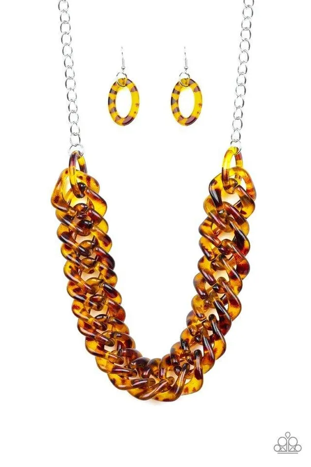Necklaces Paparazzi Jewelry Paparazzi Necklace Comin In HAUTE Brown
