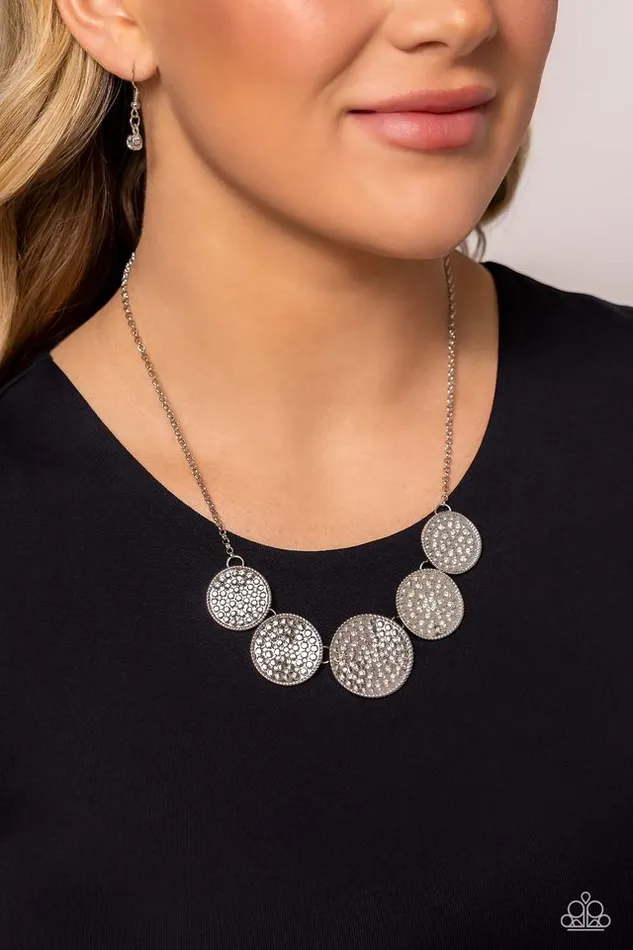 Necklaces Paparazzi Jewelry Paparazzi Necklace Medaled Mosaic White