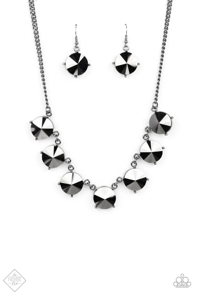 Necklaces Paparazzi Jewelry Paparazzi Necklace The SHOWCASE Must Go On Black