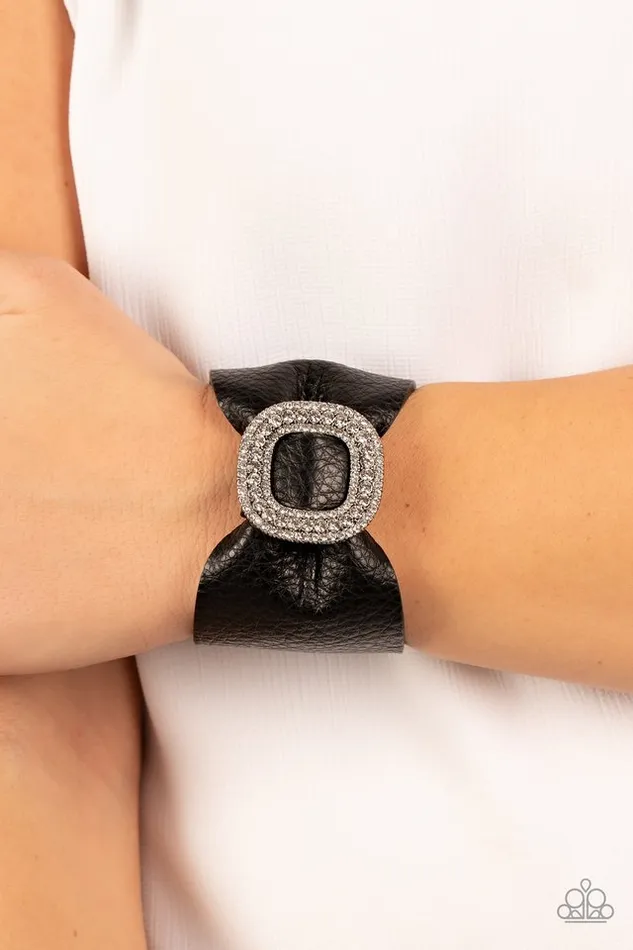 Paparazzi Bracelet Lights SELFIE Action Black Paparazzi Jewelry Bracelets