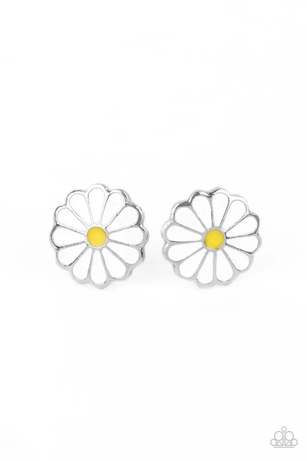 Paparazzi Earring Budding Out White Paparazzi Jewelry Earrings Paparazzi Earring Budding Out White Paparazzi Jewelry Earrings