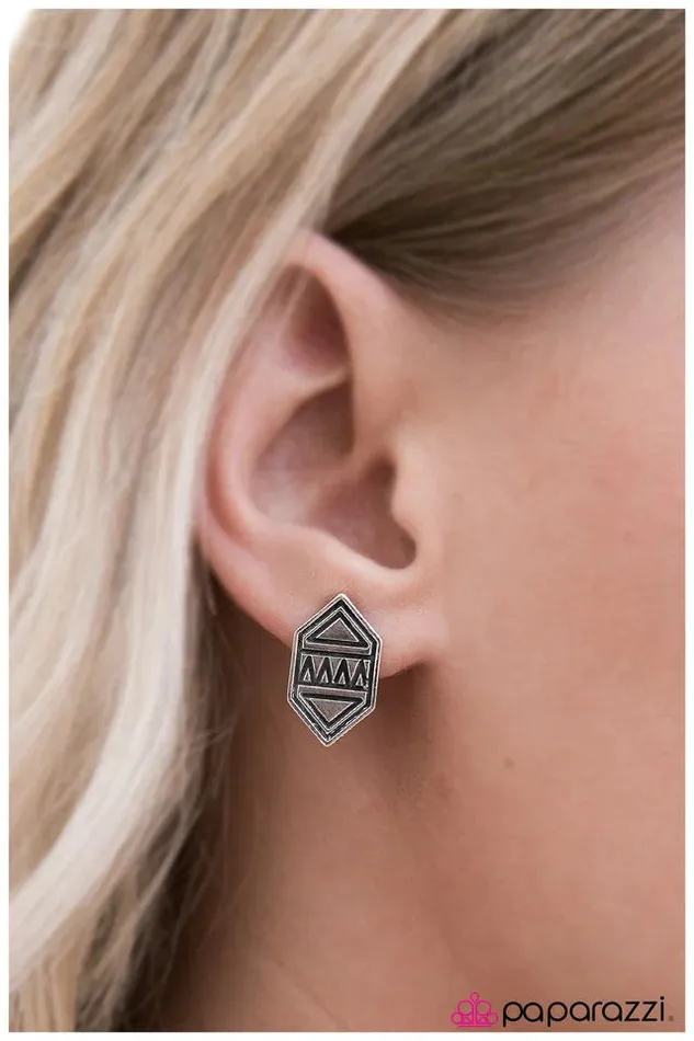 Paparazzi Earring Here We GEO Silver Paparazzi Jewelry Earrings