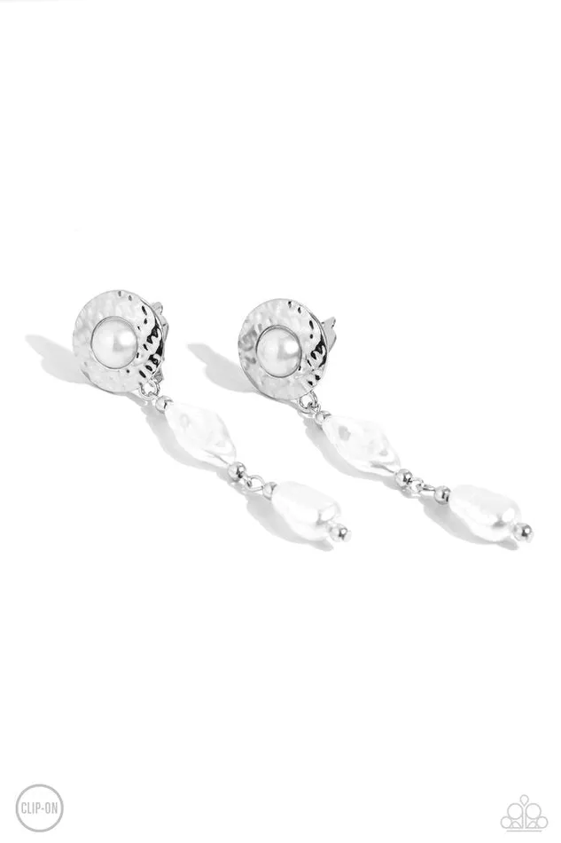 Paparazzi Earring Modest MVP White Paparazzi Jewelry Earrings Paparazzi Earring Modest MVP White Paparazzi Jewelry Earrings