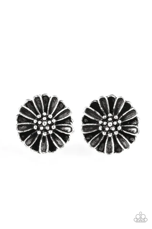 Paparazzi Jewelry Earrings Paparazzi Earring Flower Fever Silver
