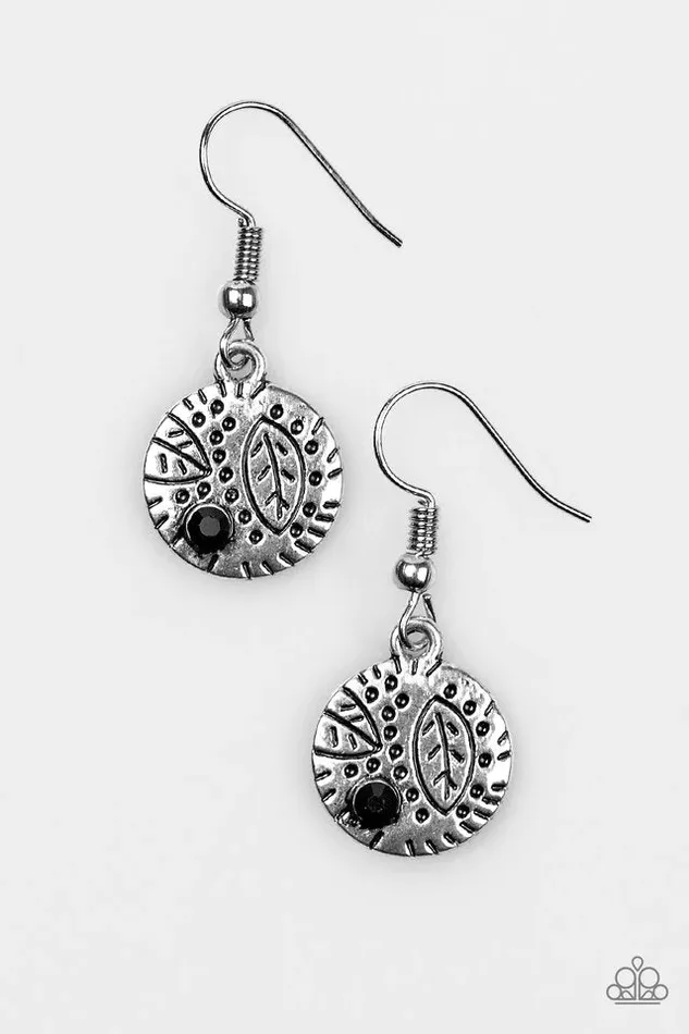Paparazzi Jewelry Earrings Paparazzi Earring LEAF It To Chance Black
