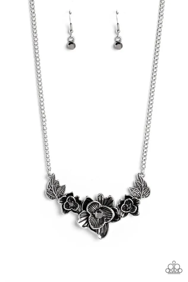 Paparazzi Jewelry Necklaces Paparazzi Necklace Botanical Breeze Silver Paparazzi Jewelry Necklaces Paparazzi Necklace Botanical Breeze Silver