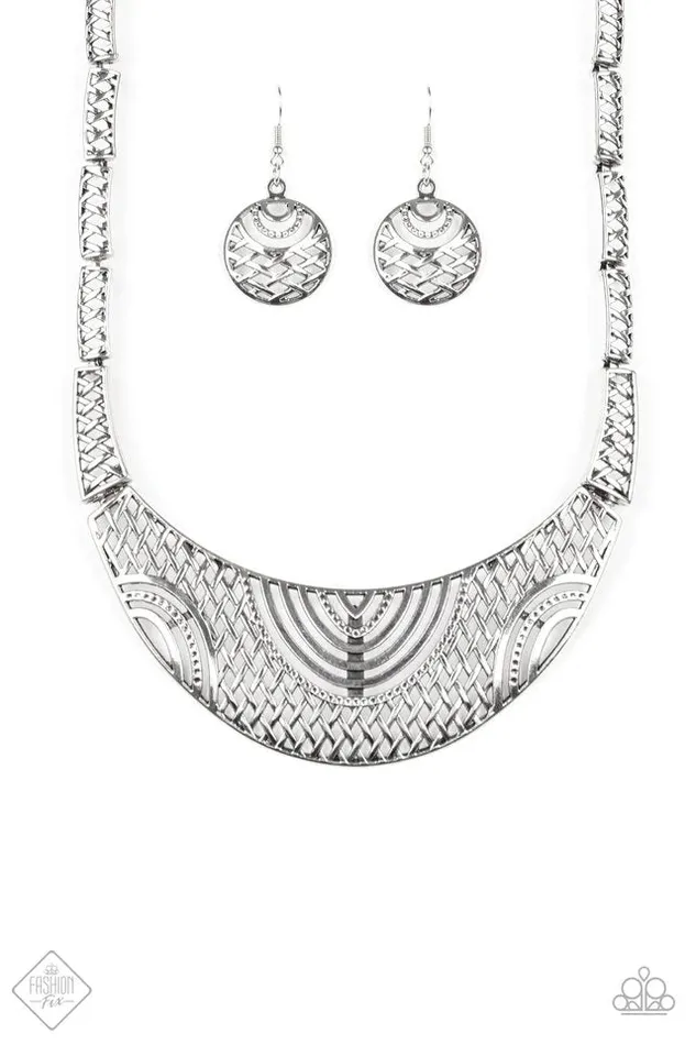 Paparazzi Jewelry Necklaces Paparazzi Necklace On The MANE Stage Silver