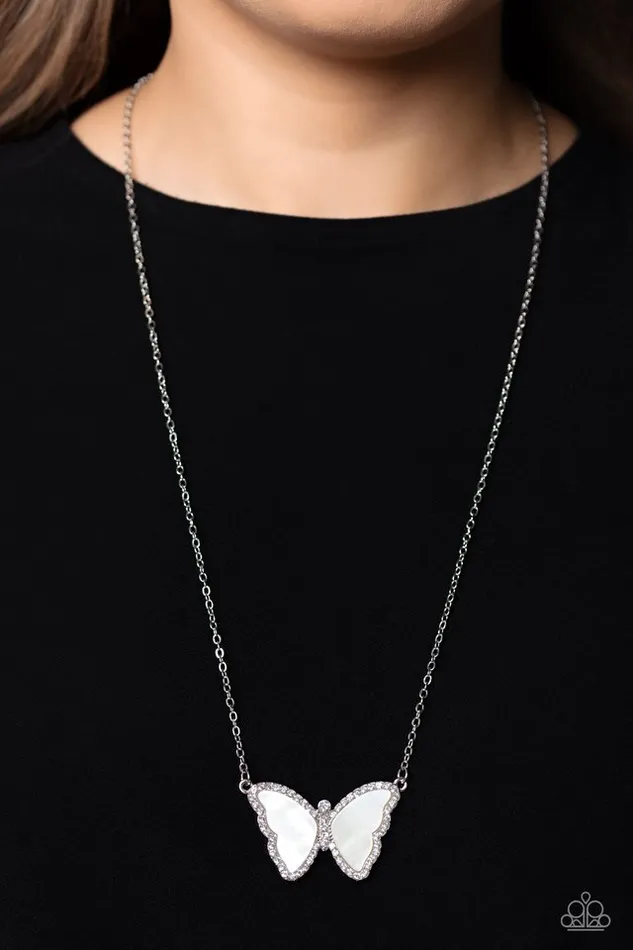 Paparazzi Jewelry Necklaces Paparazzi Necklace SHELLbound White