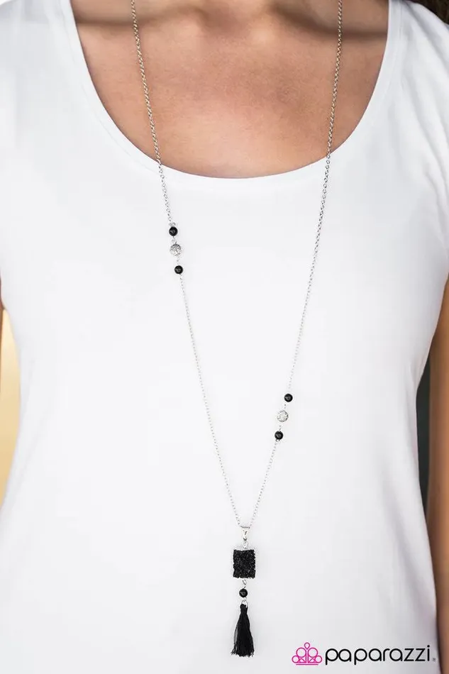 Paparazzi Jewelry Necklaces Paparazzi Necklace Taste Of India Black