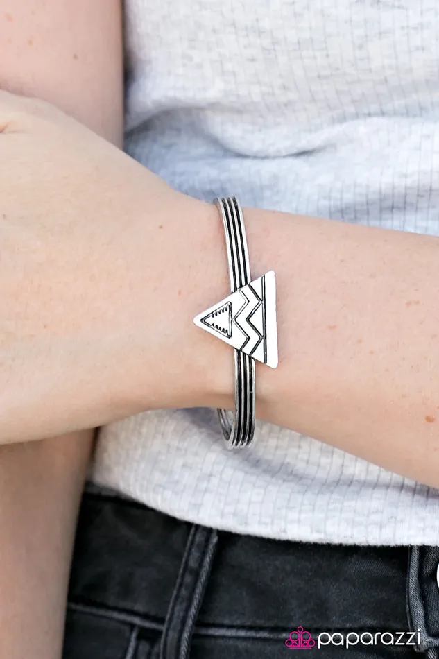 Paparazzi Jewelry Paparazzi Bracelet Nothing But TRIBAL Silver Bracelets