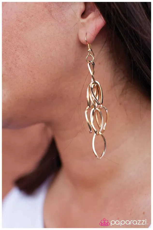 Paparazzi Jewelry Paparazzi Earring Picture Perfect Gold Earrings