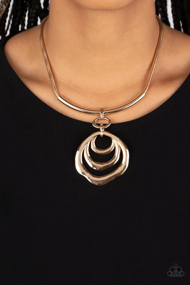 Paparazzi Necklace Forged in Fabulous Gold Paparazzi Jewelry Necklaces