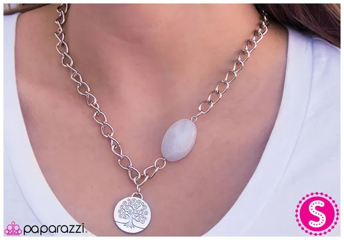 Paparazzi Necklace Rooted in Opulence White Paparazzi Jewelry Necklaces
