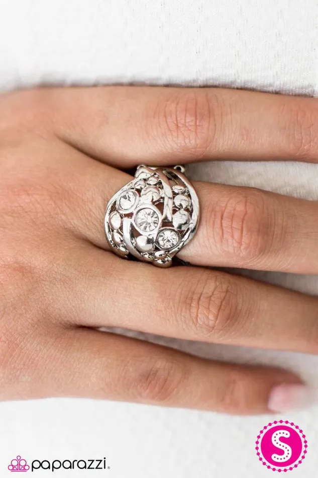 Rings Paparazzi Jewelry Paparazzi Ring Woman On A Mission White
