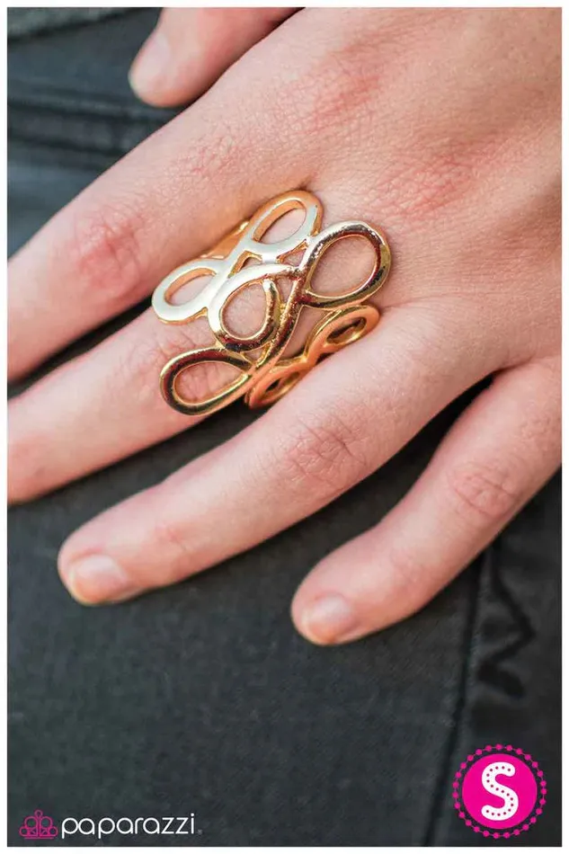 Rings Paparazzi Ring Twist of Fate Gold Paparazzi Jewelry