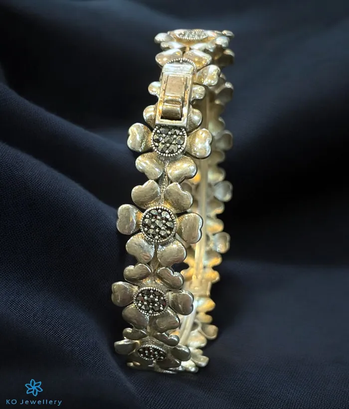 Bracelets Marcasite The Bloom Sparkle Silver Marcasite Openable Bracelet Free Size