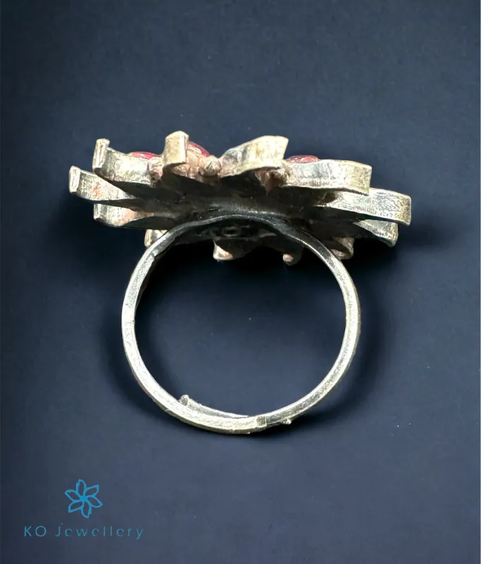 Rings Silversmith The Keya Silver Kemp Finger Ring Oxidised