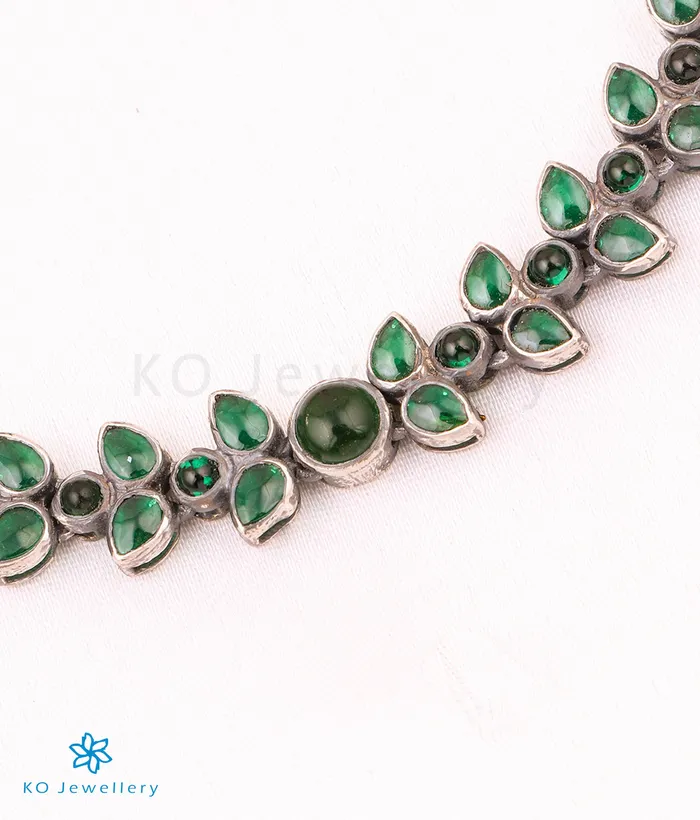 The Aroha Silver Kempu Necklace GreenOxidised Silversmith Necklaces