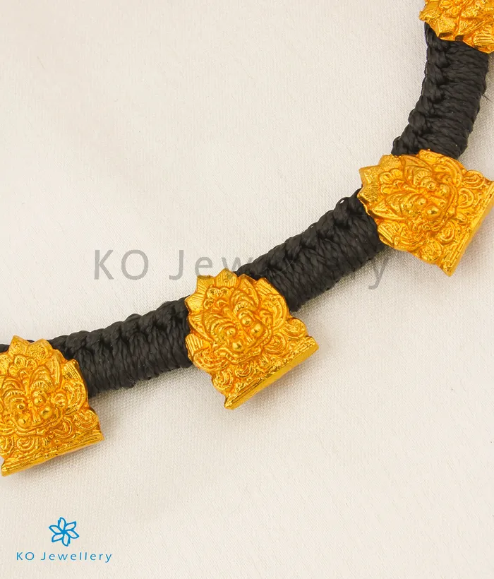 The Kirtimukha Silver Thread Necklace Temple Necklaces