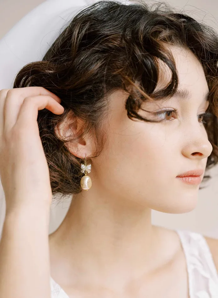 twigs honey Earrings Crystal bow and pearl drop earrings Style 2314