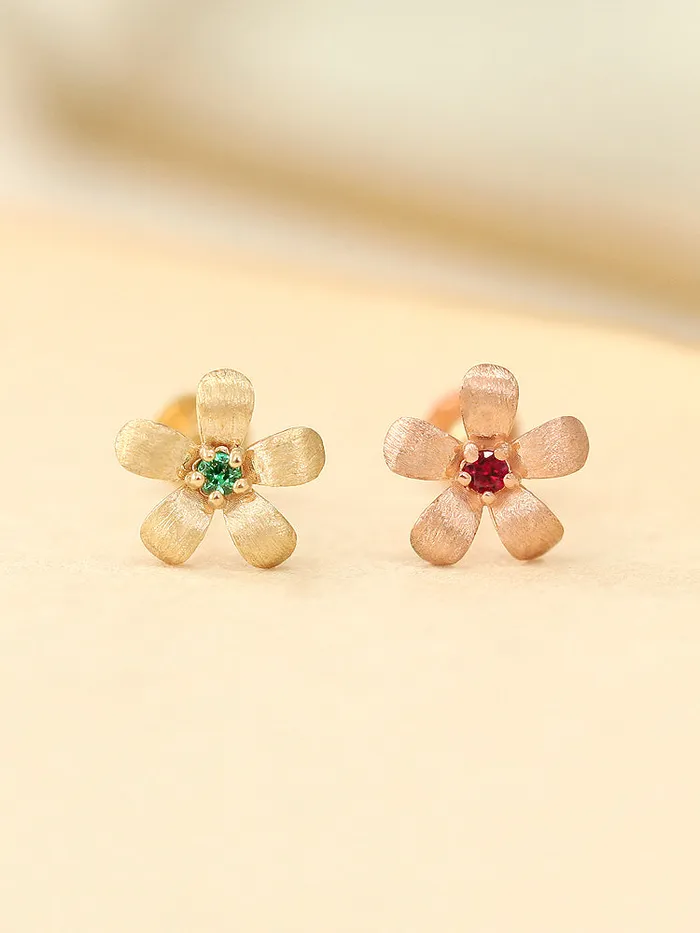 14K Gold Point Flower Labret Piercing 18G16G MinimalBijoux Earrings