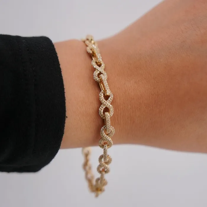 AB and J Bracelets 10k Gold Diamond Infinity Bracelet 7in C717