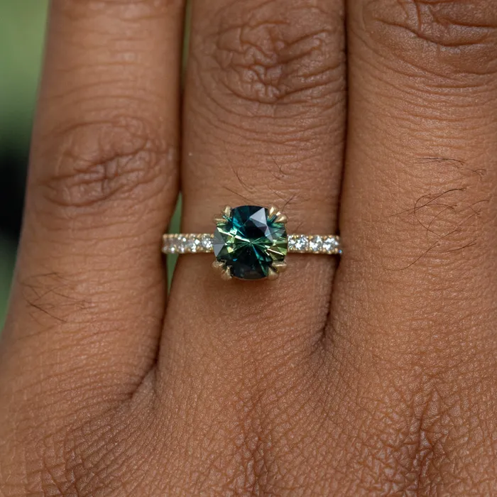Anueva Jewelry PreStyled Sets 179ct Round Parti Madagascar Sapphire Solitaire with Diamonds in 18k Satin Yellow Gold