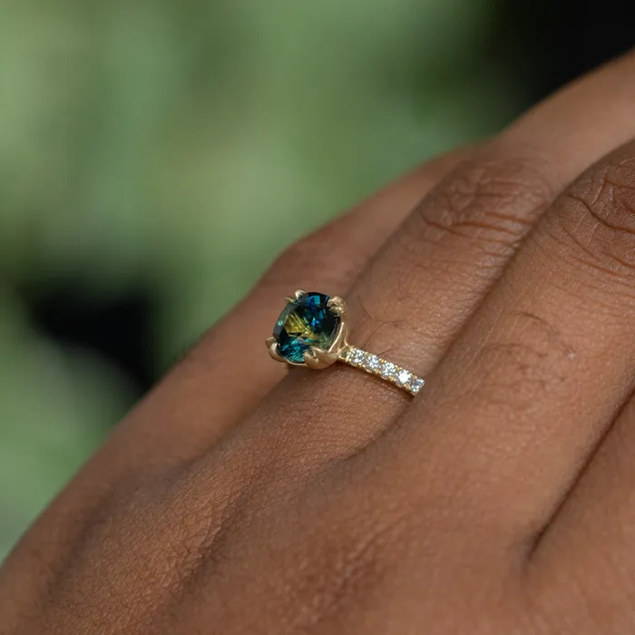 Anueva Jewelry PreStyled Sets 179ct Round Parti Madagascar Sapphire Solitaire with Diamonds in 18k Satin Yellow Gold