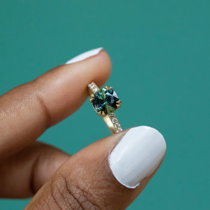 Anueva Jewelry PreStyled Sets 179ct Round Parti Madagascar Sapphire Solitaire with Diamonds in 18k Satin Yellow Gold