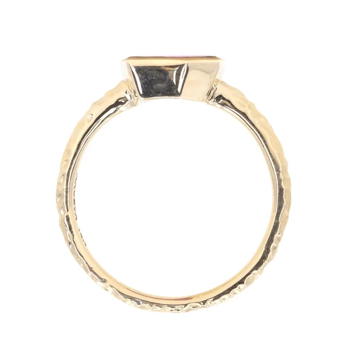 Discovery Gems Rings 125ct Geo Slice Pink Sapphire Evergreen Low Profile Bezel Solitaire Ring in 14k Yellow Gold