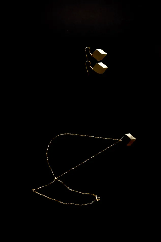 Earrings collectionno2 0021CUBE GOLD EARRINGS Earrings collectionno2 0021CUBE GOLD EARRINGS