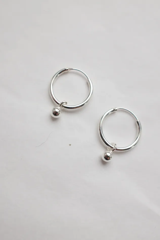 Earrings collectionno2 SMALL STERLING SILVER 925 BALL HOOP EARRINGS Earrings collectionno2 SMALL STERLING SILVER 925 BALL HOOP EARRINGS
