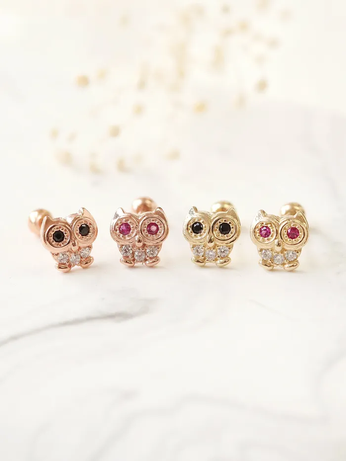 Earrings MinimalBijoux 14K Gold Cubic Owl cartilage earring 20g