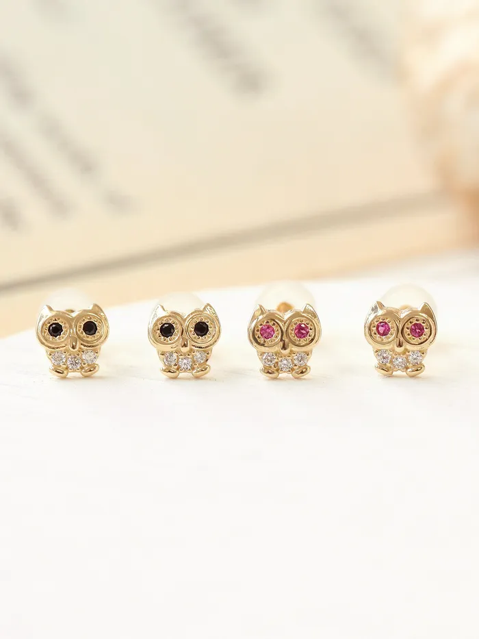 Earrings MinimalBijoux 14K Gold Cubic Owl cartilage earring 20g