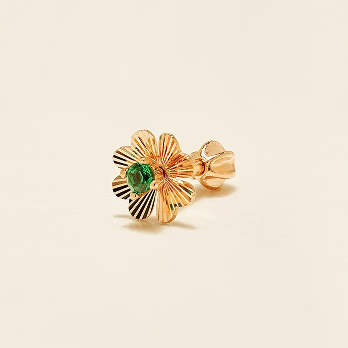 Earrings MinimalBijoux 14K Gold Cutting 4 Petal Clover Cartilage Earring 18G16G