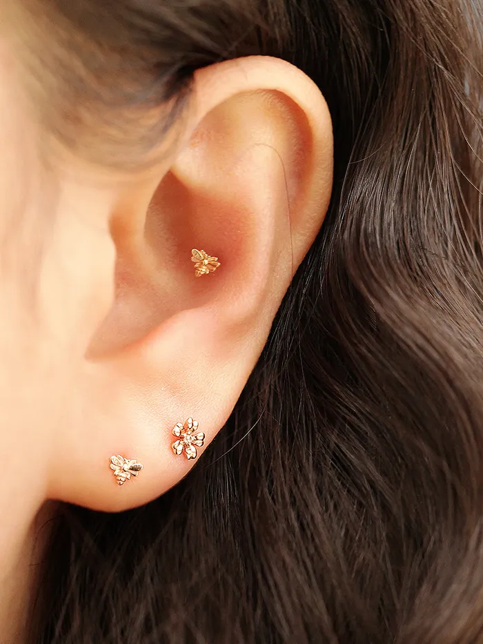 Earrings MinimalBijoux 14K Gold Mini Bee Cartilage Earring 20G18G16G