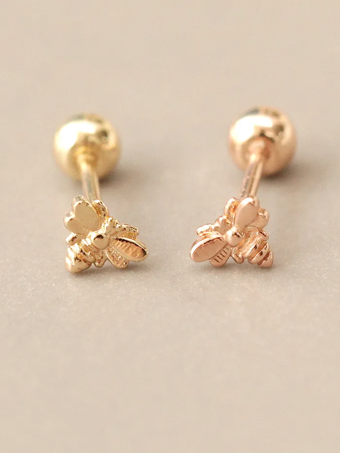 Earrings MinimalBijoux 14K Gold Mini Bee Cartilage Earring 20G18G16G