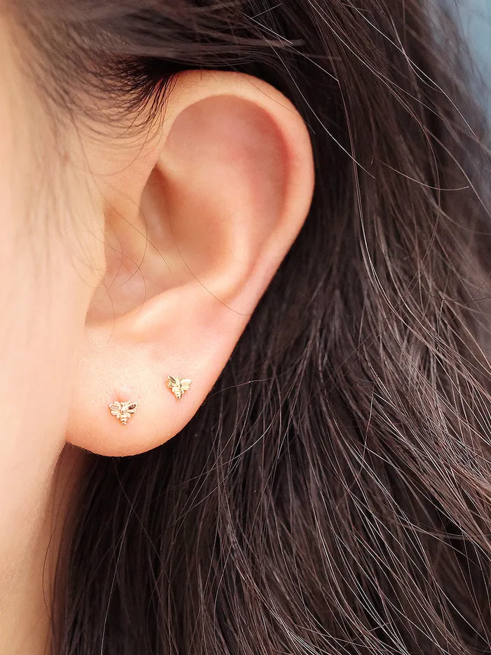 Earrings MinimalBijoux 14K Gold Mini Bee Cartilage Earring 20G18G16G