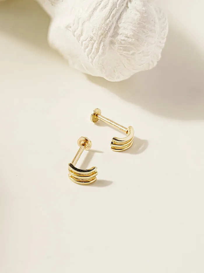 Earrings MinimalBijoux 14K Gold Minimi Triple line half hoop Internally Threaded Labret Piercing 18G16G